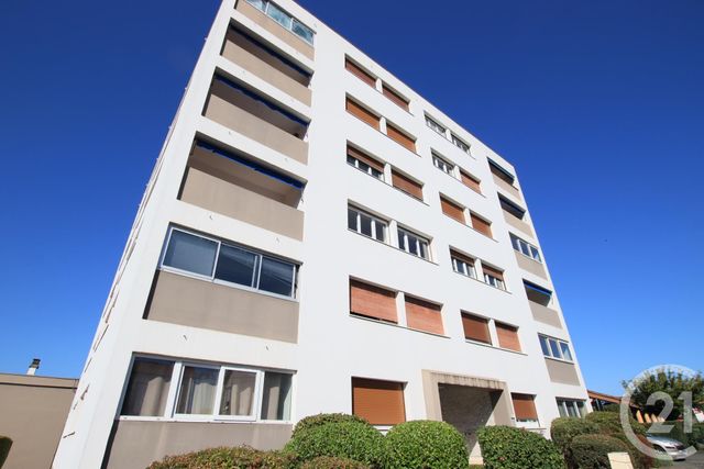 Appartement T3 à louer - 3 pièces - 64.98 m2 - PERIGUEUX - 24 - AQUITAINE - Century 21 Mazaudon Immobilier