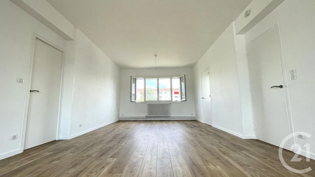 Appartement F5 à louer - 5 pièces - 108.85 m2 - PERIGUEUX - 24 - AQUITAINE - Century 21 Mazaudon Immobilier